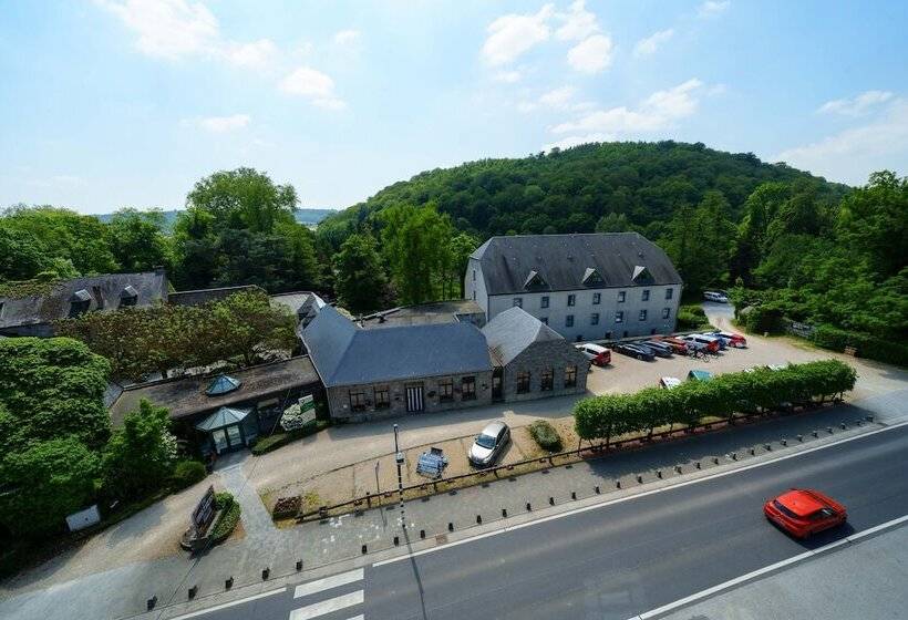 هتل Les Jardins De La Molignee