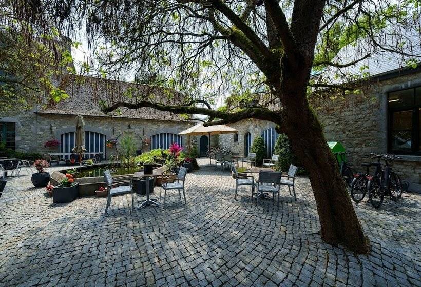 هتل Les Jardins De La Molignee