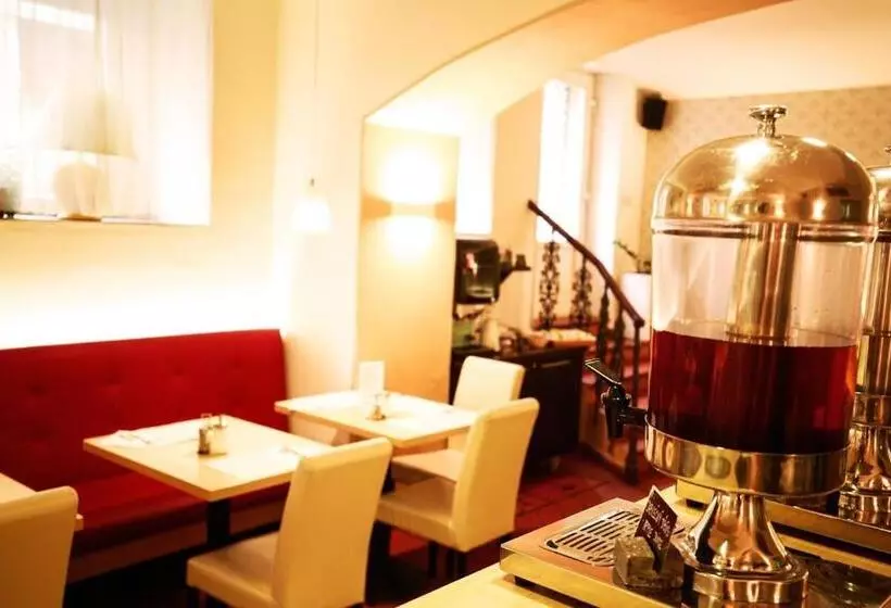 Louis Leger   Czech Leading Hotels