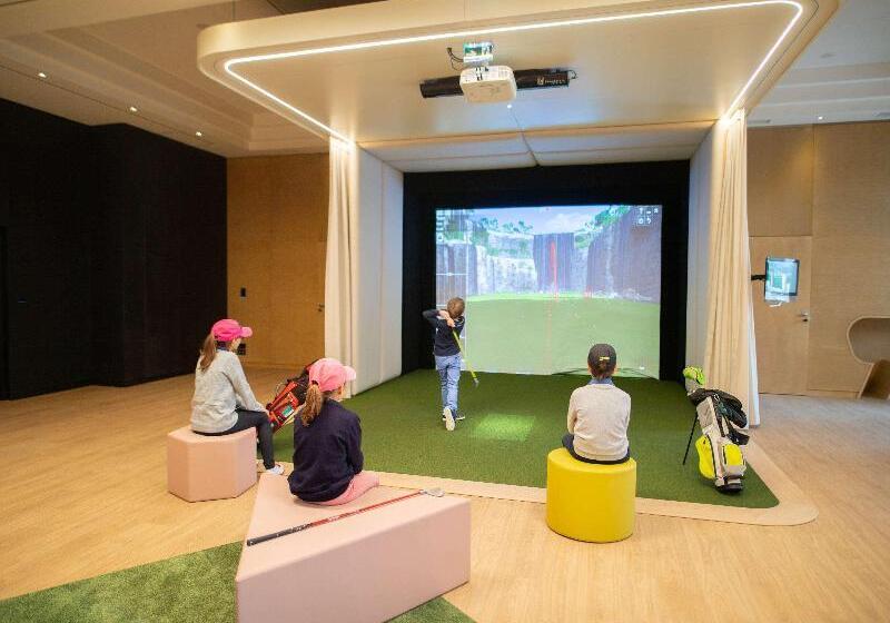 هتل Mercure Chantilly Resort & Conventions