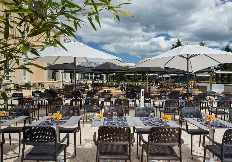 هتل Mercure Chantilly Resort & Conventions