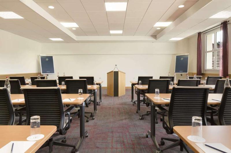 هتل Mercure Chantilly Resort & Conventions