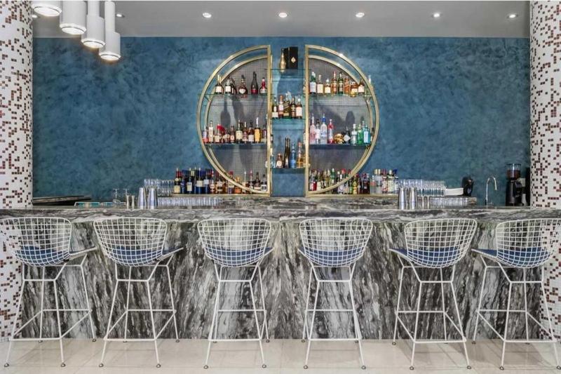 هتل Opus Vancouver