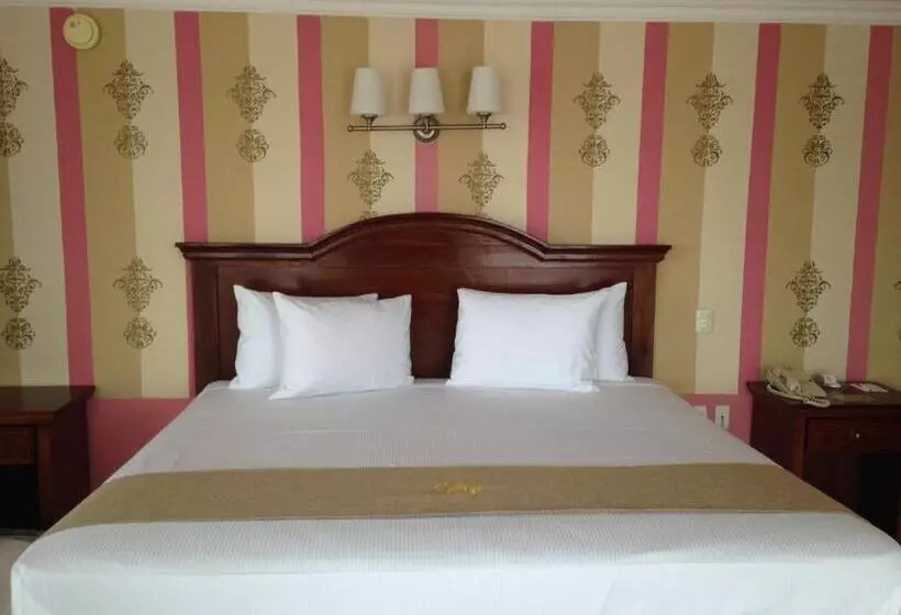 בית מלון כפרי Plaza Colonial