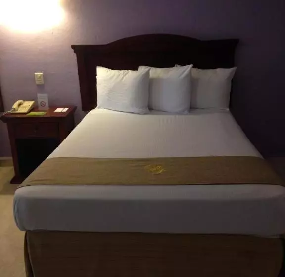 בית מלון כפרי Plaza Colonial