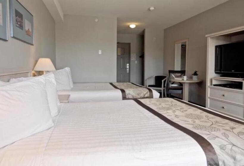 호텔 Quarterdeck Inn Port Hardy