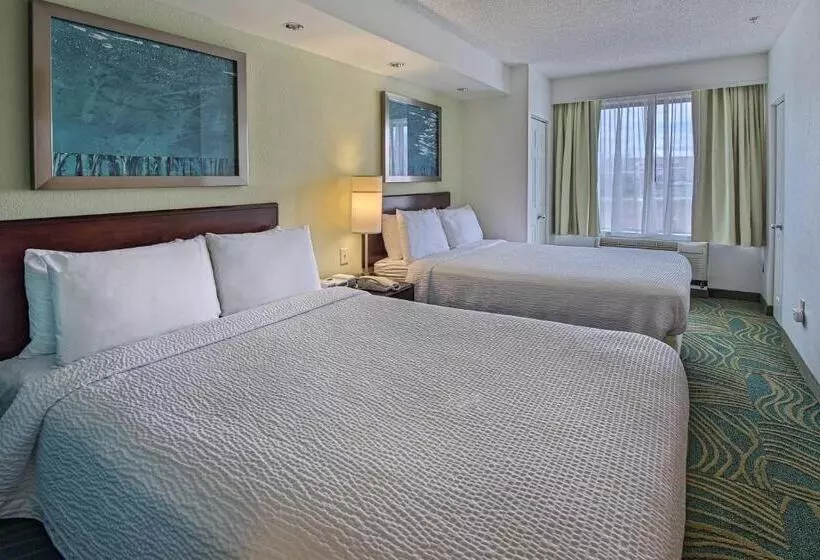 هتل Springhill Suites By Marriott Greensboro