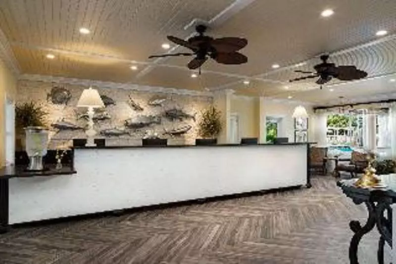 هتل Southernmost Beach Resort