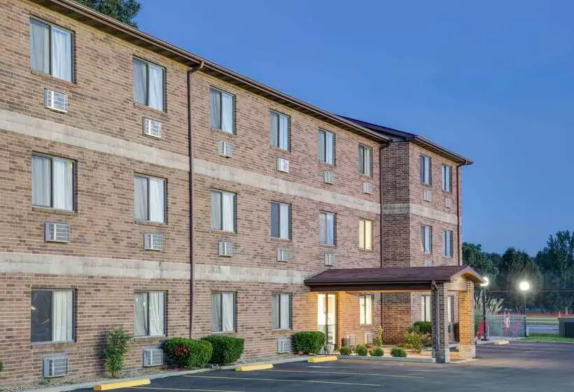 モーテル Super 8 By Wyndham Kennett