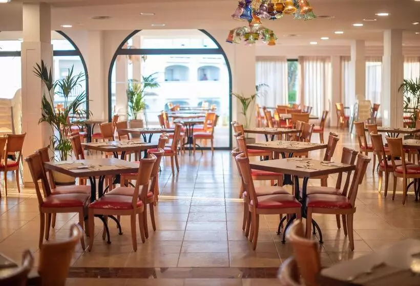 リゾートホテル blau punta reina