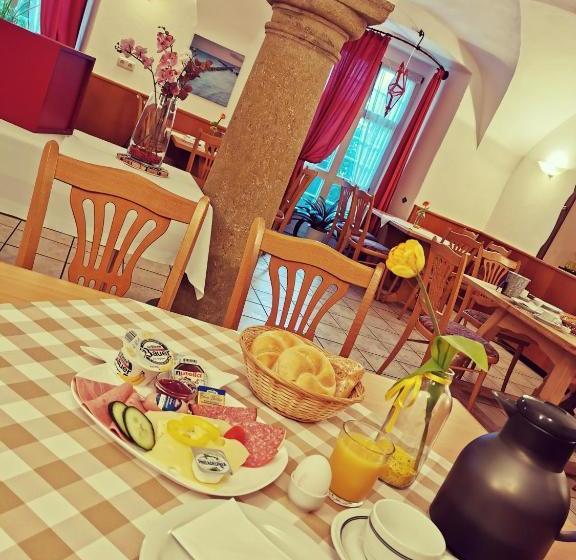 Bed and Breakfast Gästehaus Reisinger