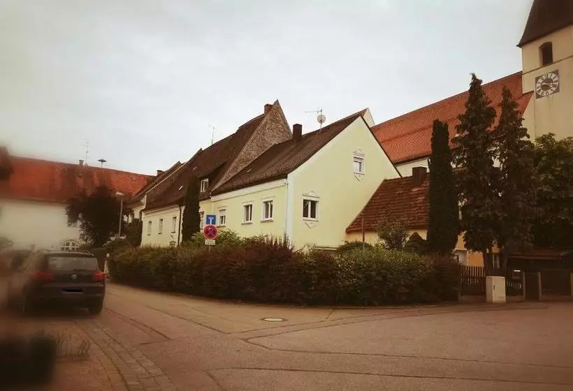 ベッドアンドブレックファースト Gästehaus Reisinger