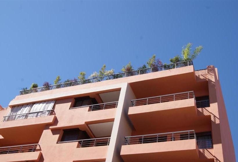 تختخواب و صبحانه Le M-quartz