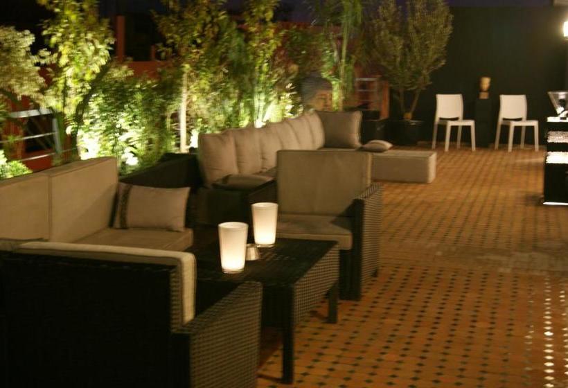 تختخواب و صبحانه Le M-quartz