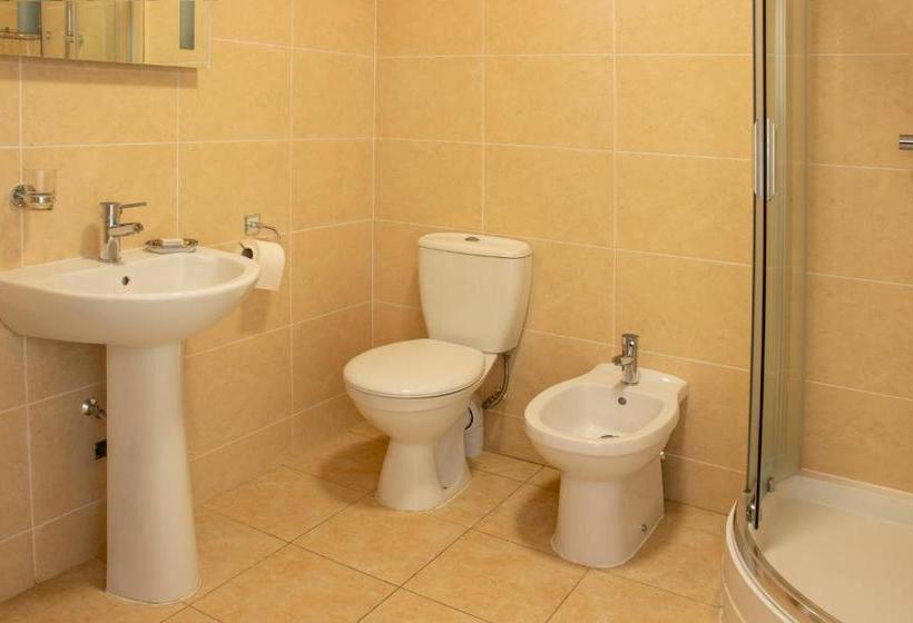 مبيت وإفطار The Shakespeare Deluxe Hotel And Caribbean Restaurant Halifax