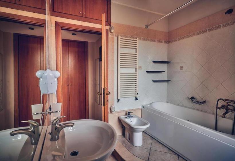 Travelershome Ciampino B&bs