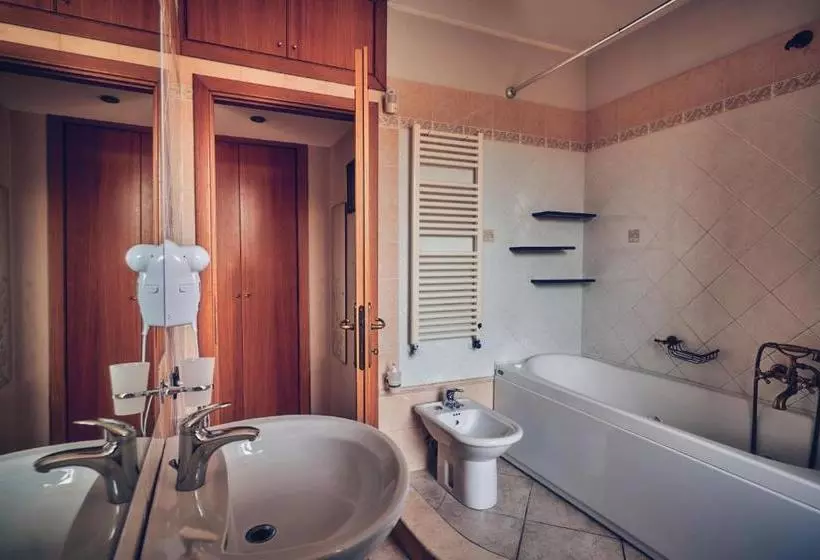 Travelershome Ciampino B&bs