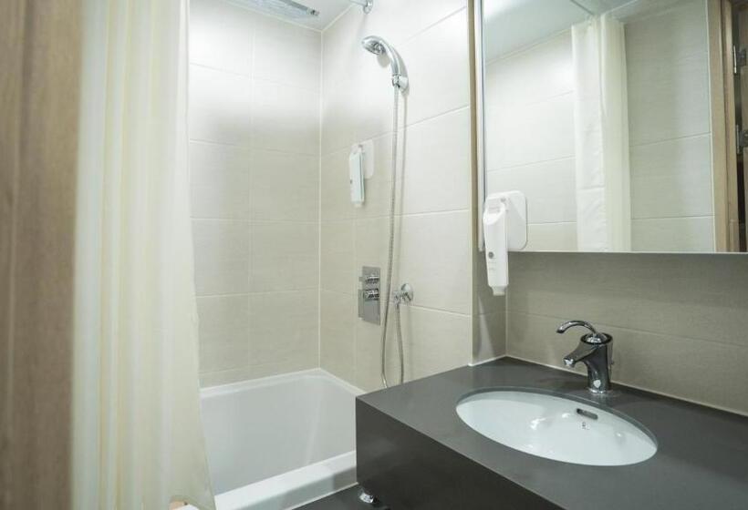 Hotel Marinabay Sokcho