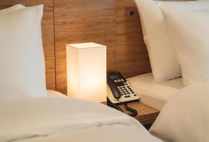 Hotel Marinabay Sokcho