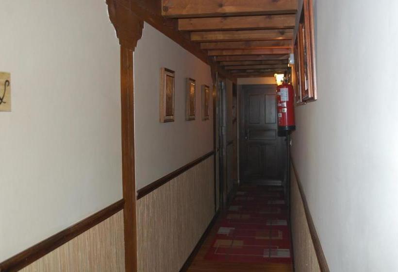 فندق Rural El Denario