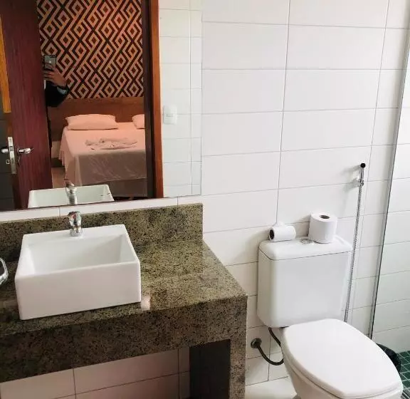 Hotelli Shelton Palace