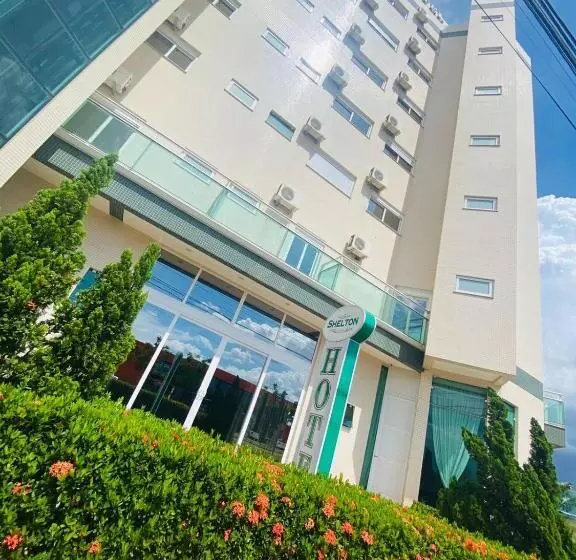 Hotelli Shelton Palace