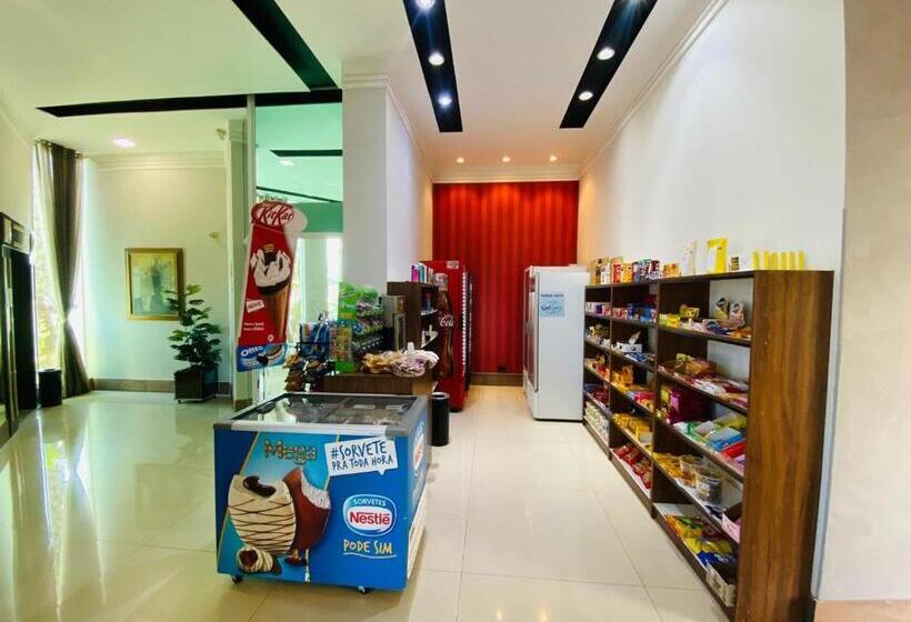 Hotel Shelton Palace