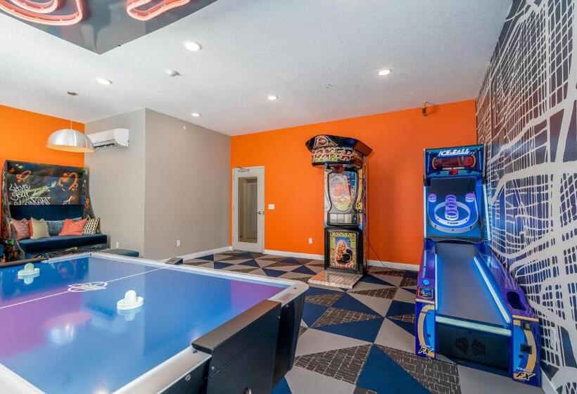 Kasa Downtown Des Moines