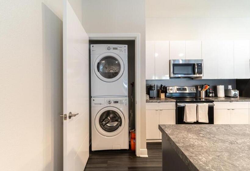 Kasa Downtown Des Moines