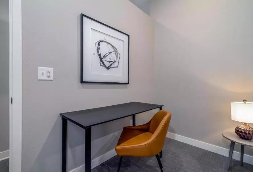 Kasa Downtown Des Moines