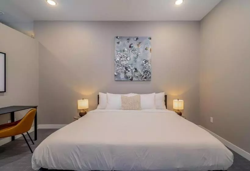 Kasa Downtown Des Moines