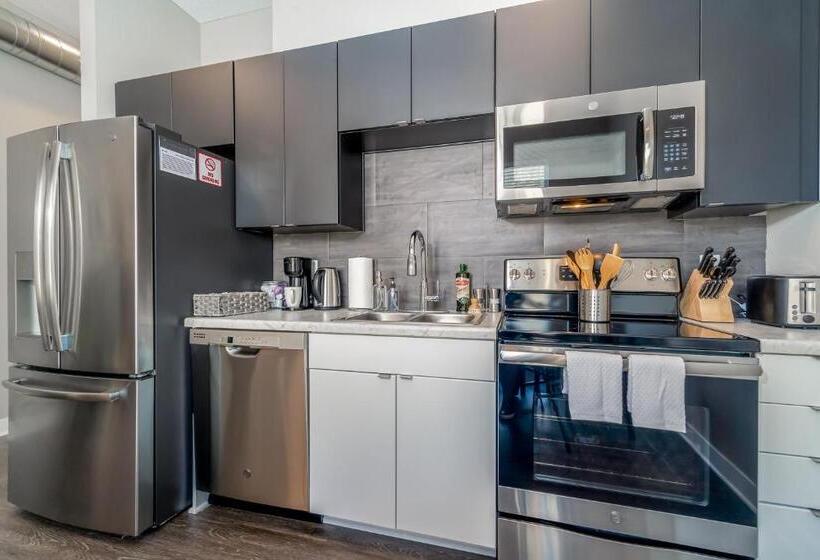 Kasa Downtown Des Moines