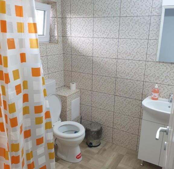 پانسیون Casa Corina