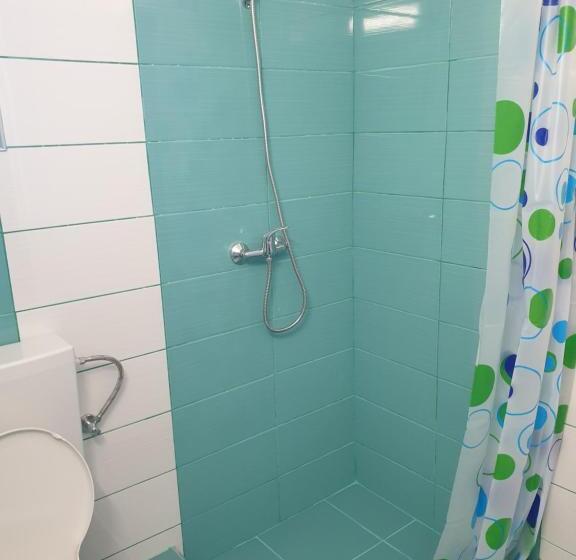 پانسیون Casa Corina