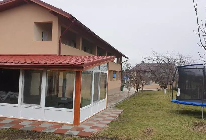 ペンション Casa Corina