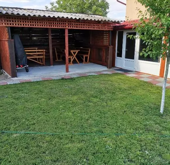 ペンション Casa Corina