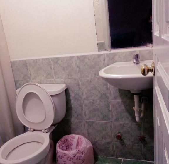 פנסיון Nápoles Emperador Ii