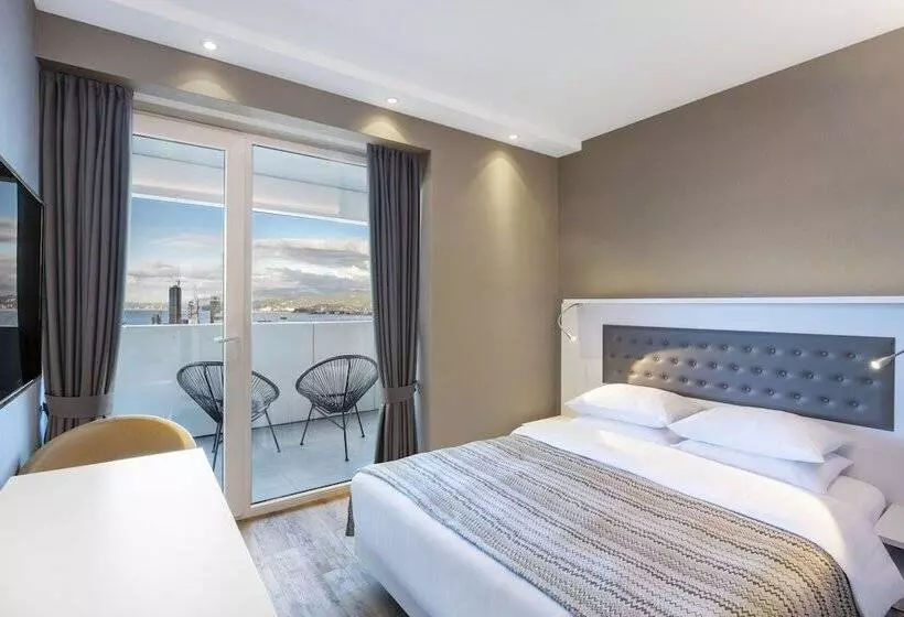 Alliance Palace Batumi 37