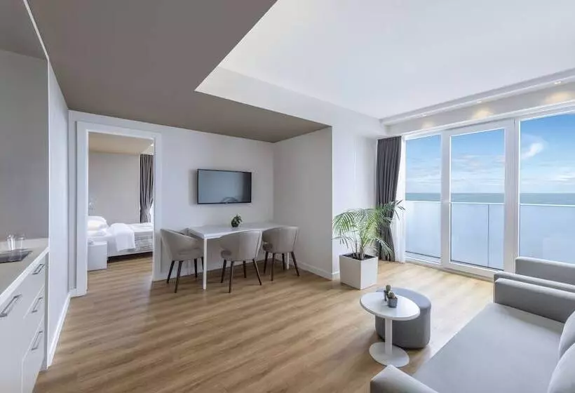 Alliance Palace Batumi 37