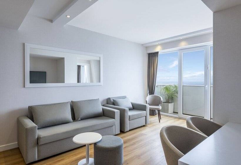 Alliance Palace Batumi 37