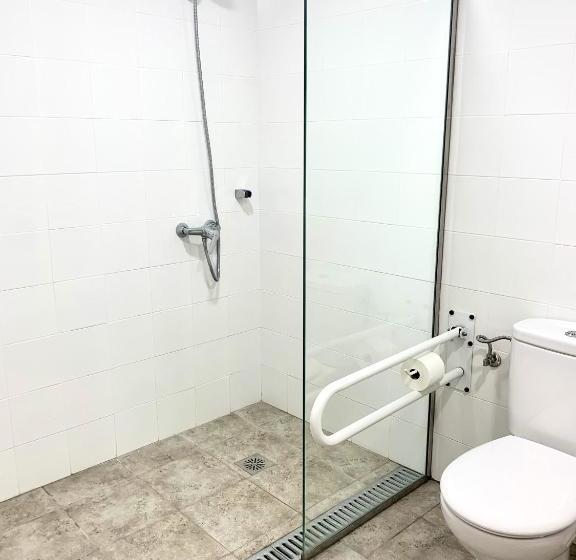 تختخواب و صبحانه Mamre Hostel