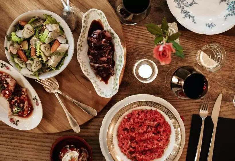 Boutique Hotel   De Stadsherberg Alphen