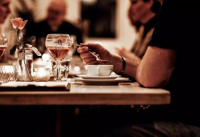 Boutique Hotel   De Stadsherberg Alphen