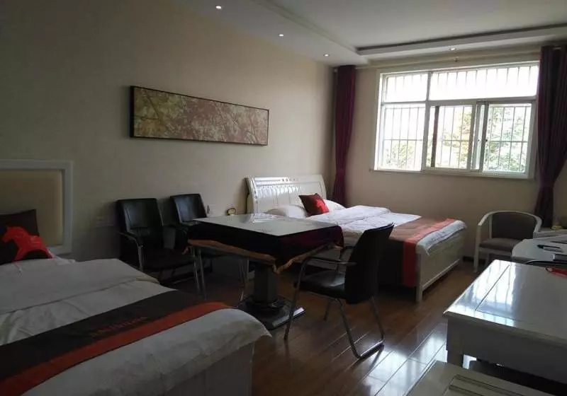 ホテル Jun S Yunnan Dali Manjiang Desheng Commercial Center