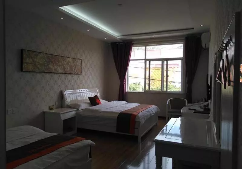 ホテル Jun S Yunnan Dali Manjiang Desheng Commercial Center