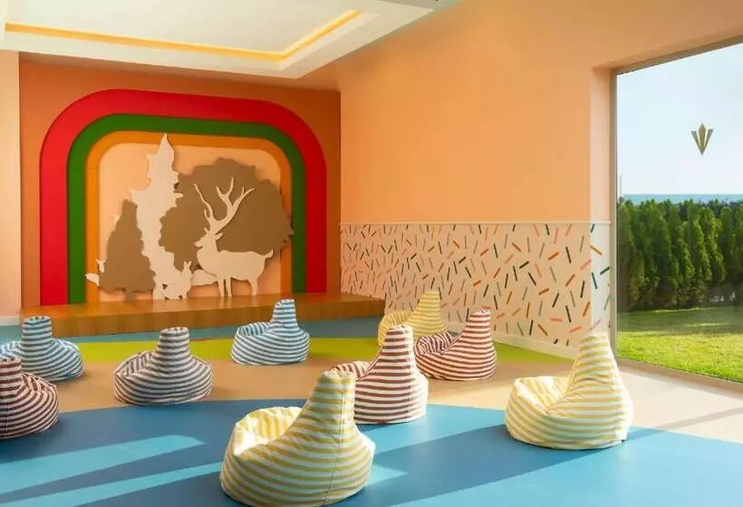 ホテル Rixos Water World Aktau   Theme Park Free Access