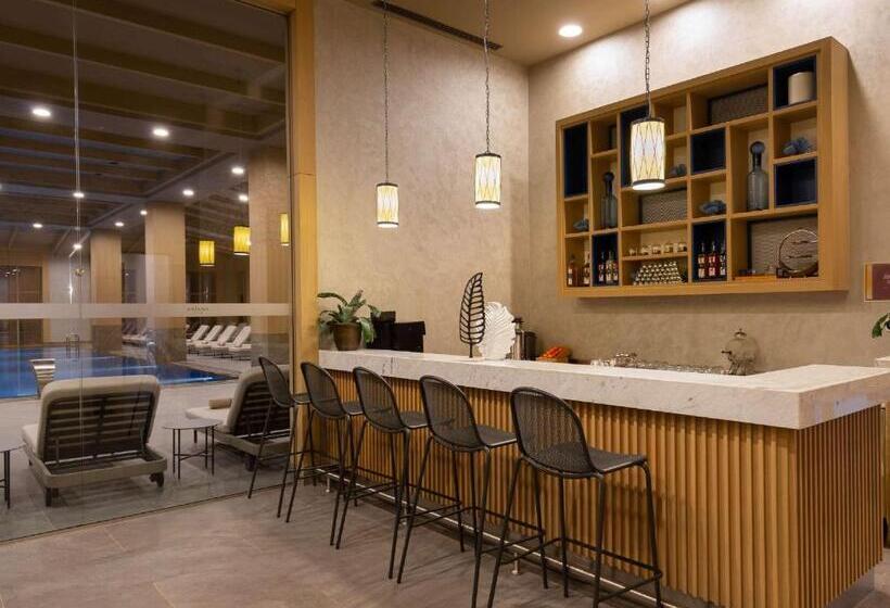 هتل Rixos Water World Aktau   Theme Park Free Access