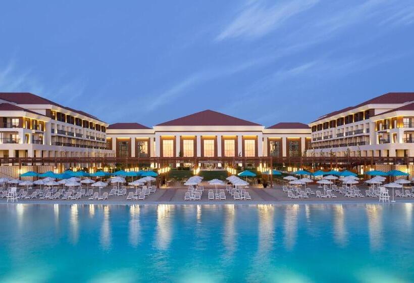 هتل Rixos Water World Aktau   Theme Park Free Access