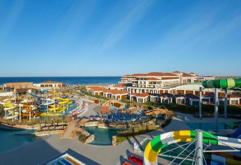 هتل Rixos Water World Aktau   Theme Park Free Access