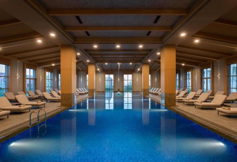 هتل Rixos Water World Aktau   Theme Park Free Access